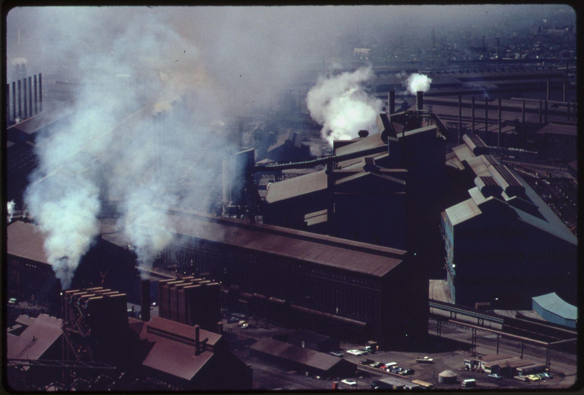 The U.S. Steel foundry in Gary, Indiana, at the heart of the Rust Belt, in 1973. At the time, the site was the largest steel plant in the world and employed more than 30,000 workers. Today, it employs only 2,000. ©Paul Sequeira / U.S. National Archives