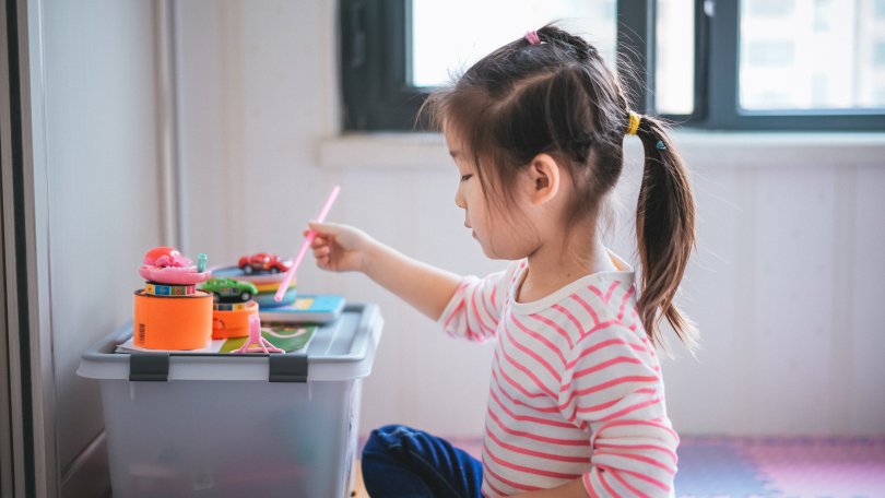 girl playing