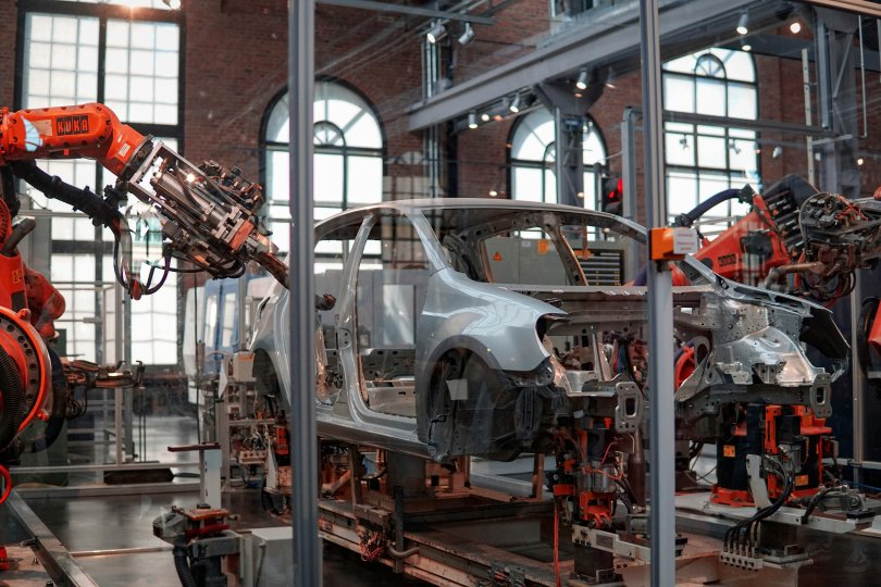 Chaine de montage automatisée de voitures